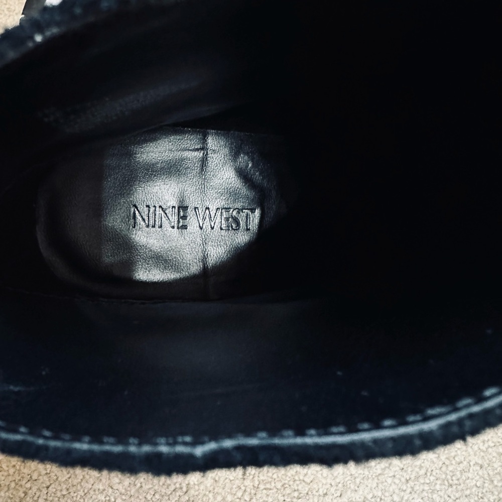 Nine West Black Boots 7 🖤 - Picture 9 of 10